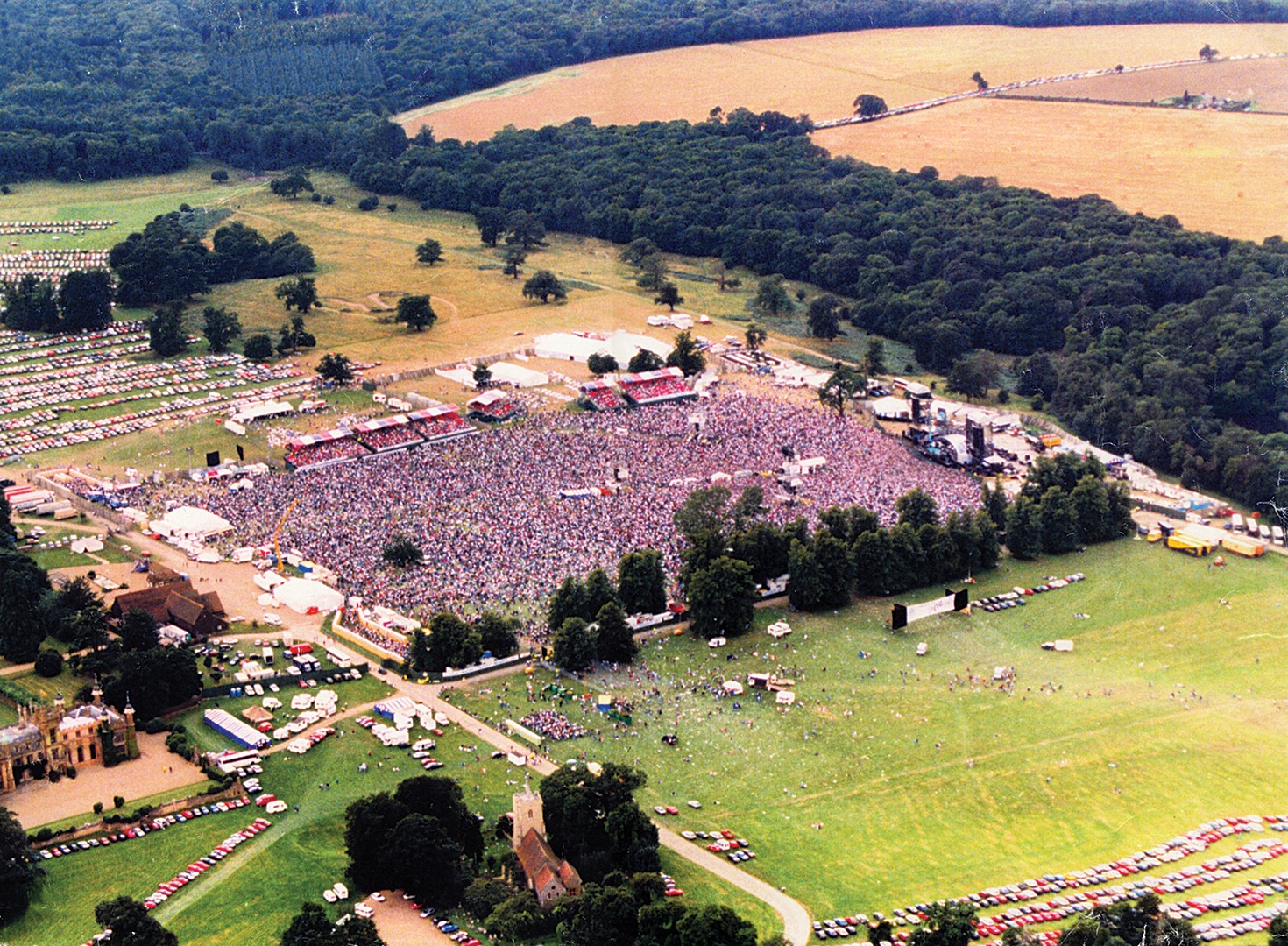 Genesis Knebworth.jpeg