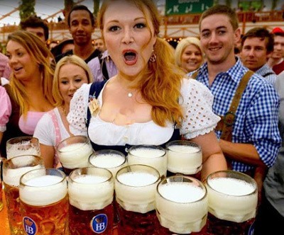 Oktoberfest-beer-lady.jpg