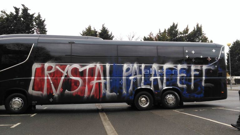 skysports-crystal-palace-bus-vandalised_3899056.jpg