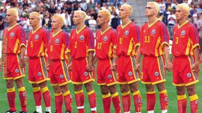 throwback-to-romania-team-all-dying-their-hair-blonde (1).jpg