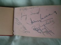 autographs 001.jpg