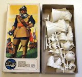 vintage-airfix-oliver-cromwell-12_360_57890ffa98729827fcef81baa70e815f.jpg