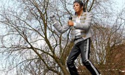 Michael-Jackson-Statue--007.jpg