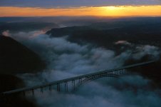 New_River_Gorge_Bridge_Walk1.jpg