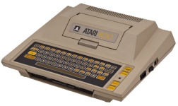 800px-Atari-400-Comp.png