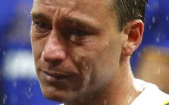 john-terry-crying2_782147c.jpg