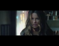 kate-beckinsale-as-lori-in-total-recall-2012.jpg