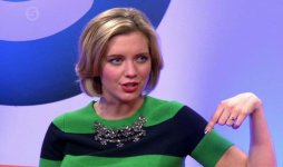 rachelrileyfinger.jpg