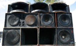 Large-sound-systems-008-e1345492631243.jpg