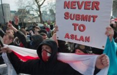 edl-never-submit-to-aslan-620x400.jpg