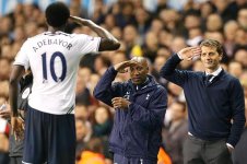 SHERWOOD-ADEBAYOR_1953532a.jpg