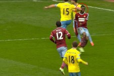 PAY-Mile-Jedinak-and-Diafra-Sakho.jpg