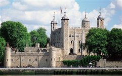 Tower-of-London_2376127b.jpg