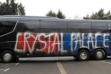 63crystalpalacebus2702a.jpg