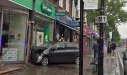 car-crash-specsavers-964589.jpg