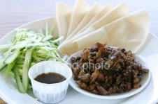 istockphoto_4652485-crispy-duck-with-pancakes.jpg