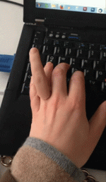 Nadja-Buttendorf-Fingerring-4-1.gif