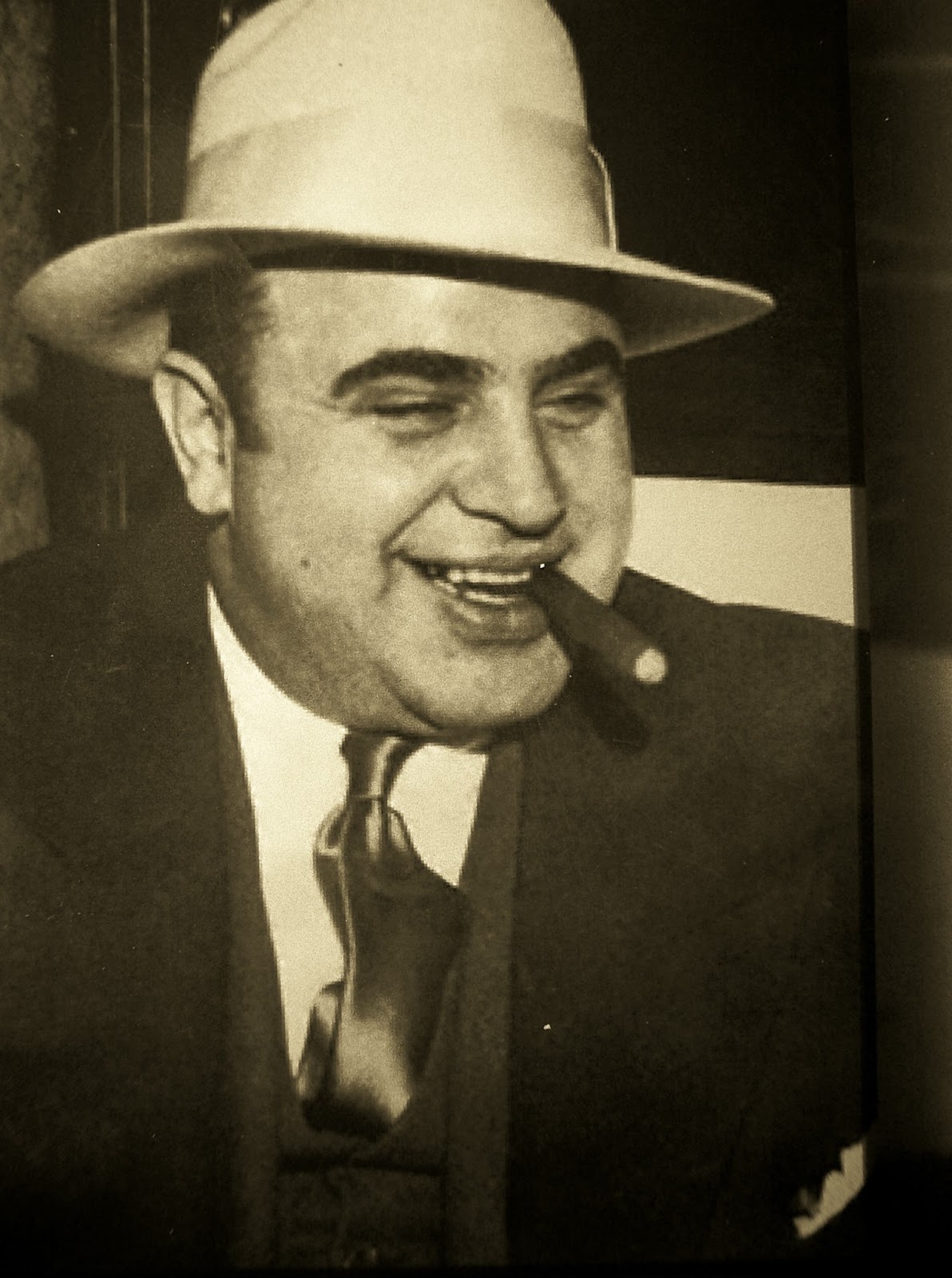 Capone_real.jpg