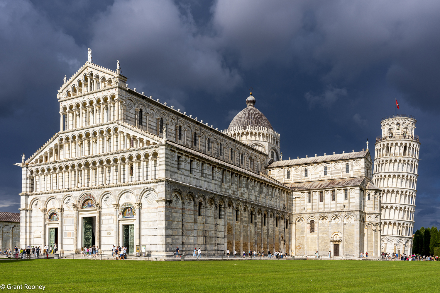 piazza miracoli-2.jpg