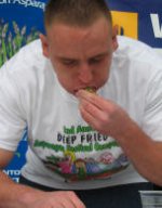 aspargus eating contest 4.23.05 031.jpg