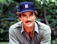 tom-selleck-magnum-pi-detroit-tigers-cap.jpg