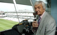 benaud_3102906b.jpg