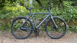 fc124586-vanmoof-s3-la-reference-design-et-connectee-des-velos-electriques-urbains-se-perfectio.jpeg