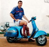 zidane vespa.jpg