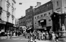 Trippers_at_Clock_Tower,_Summer_1952.jpg