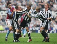 kieron-dyer-lee-bowyer-punchup.jpg