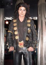 Michael-Jackson-Sculptures-06.jpg