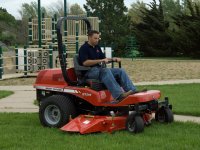 massey-ferguson-zero-turn-commercial-mower-c-1280x960.jpg