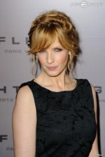 1025809-kelly-reilly-attending-the-flight-620x0-1.jpg