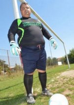 b13511257462_fat_goalkeeper3.jpg