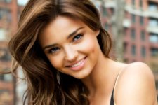 Miranda-Kerr-Biography.jpg