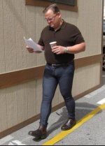 andy-richter-in-skinny-jeans.jpg