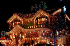 dyker-heights-christmas-13.jpg