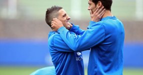 Anthony-Knockaert-and-Leo-Ulloa.jpg